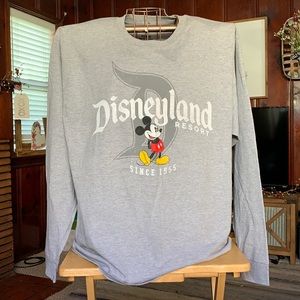 Classic Disneyland resort long sleeve gray T-shirt sz xl